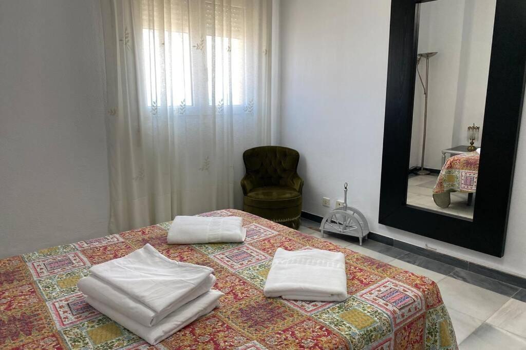 Apartamento The Traveller`s House Mirador Playa La Caleta En Cádiz